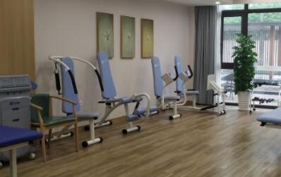 上海徐汇区悦颐养老院_上海4000元养老院怎么样