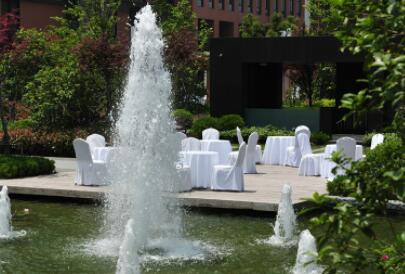 上海星堡中美合资养老社区环境图片