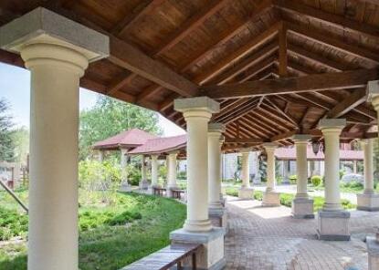 天津宝坻钰铧街明亮养老院