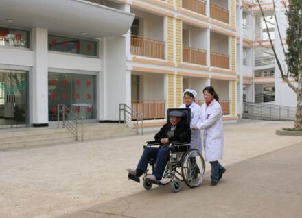 昆明观音山养老中心_昆明6000元养老院,昆明养老院多少钱一个月