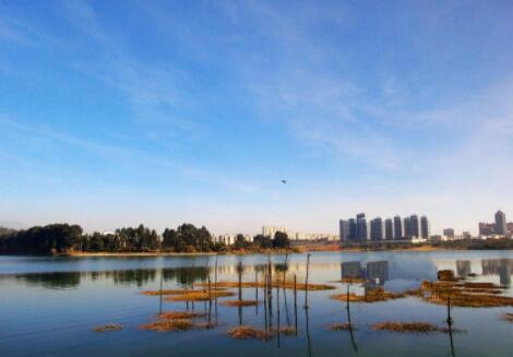 云南鑫湖养护中心_昆明6000元养老院,昆明养老院多少钱一个月