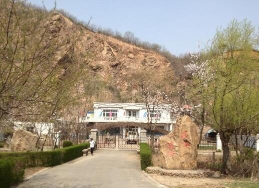 鞍山市红祥回族养老院