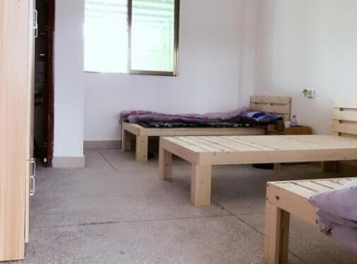 化州市松柏养老院_茂名残疾人老年公寓价位多少钱