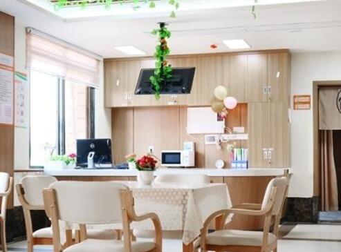 湘潭市普亲高岭老年养护中心_湘潭老年公寓排名前十,湘潭老年公寓集资案件处理情况