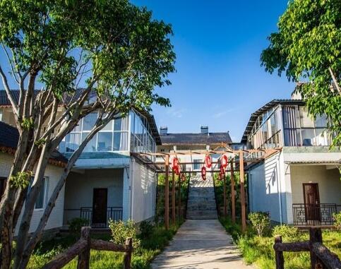 攀枝花星月谷康养服务有限公司_攀枝花优质老年公寓推荐,攀枝花老年康养中心