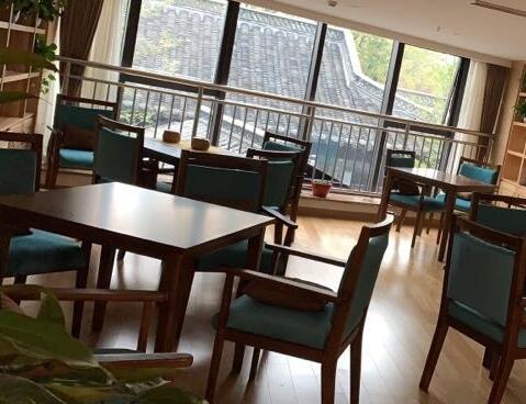 扬州南山公馆_扬州正规养老院,扬州正规养老院有哪些