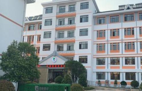 首康壹家灵珠山老年护养院_青岛4000元养老社区查询,青岛市居民养老保险查询