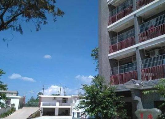 赣州章贡区五龙幸福山庄养老院_赣州市有名的养老院名单一览,赣州养老中心哪里最好