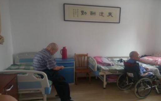 青岛价格便宜老年公寓地址查询,青岛公寓式养老院