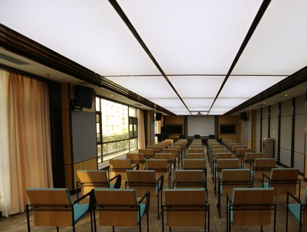 官渡区养老综合服务示范中心环境图片