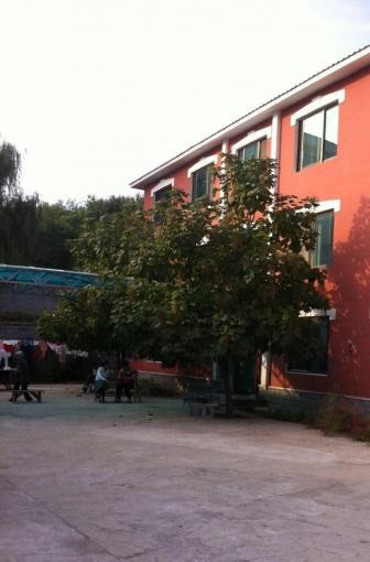 华东温泉疗养中心_丹东中高档老年公寓,丹东正规机构养老院