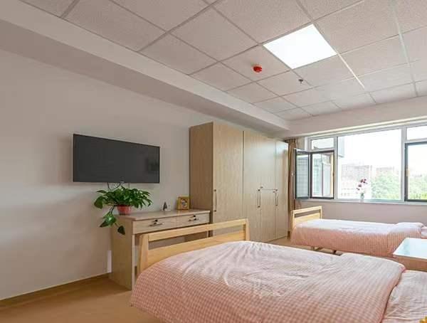 建银耆享园大连养老中心_大连连锁老年护理院,大连老人护理培训机构