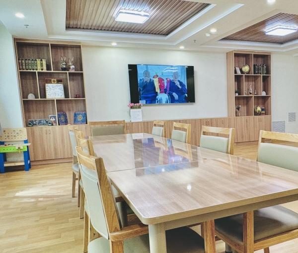 寸草春晖丰颂苑养老院环境图片