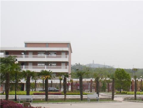 九久夕阳红巢湖光明老年公寓_合肥医养一体养老院名单,合肥医养中心