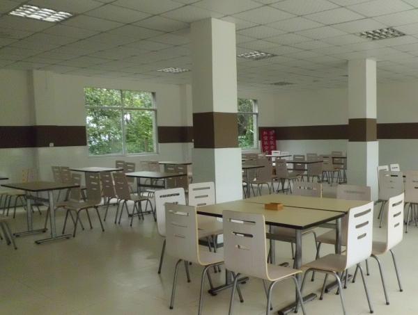 南充市顺庆区金台寺松鹤养老院环境图片